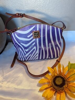 NEW! Dooney & Bourke Zebra Leather Suki Crossbody in PURPLE & WHITE MSRP $248
